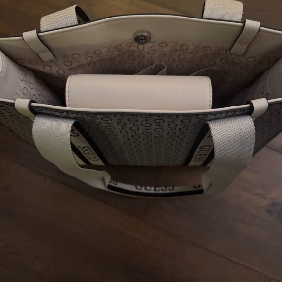 Guess Bag Oxnard Black Gray And Cream Tote Bag - Picture 5 of 7